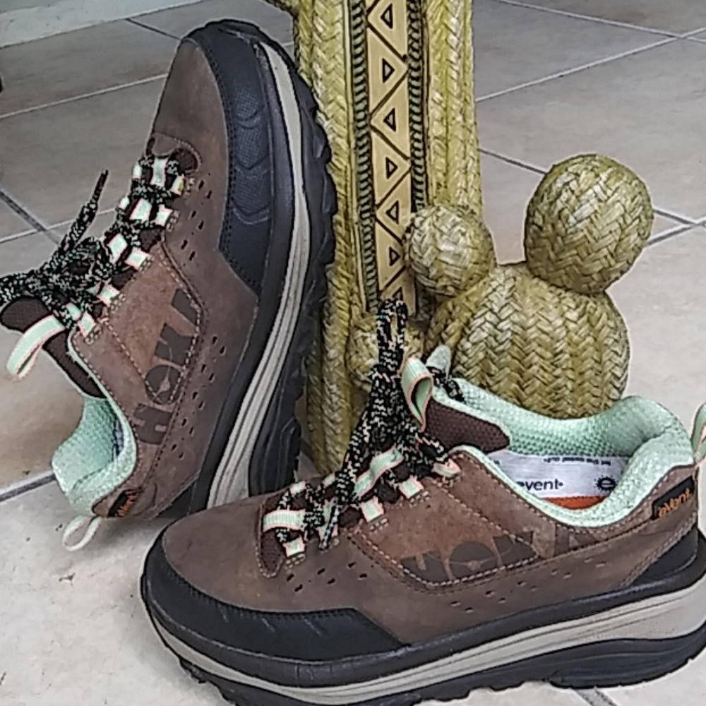 Womens Hoka Walker Hiker size 6